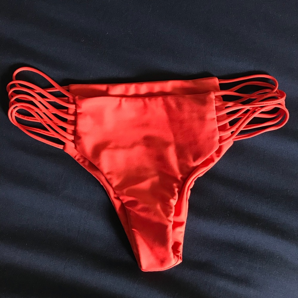 MIKOH Kapalua bikini bottom